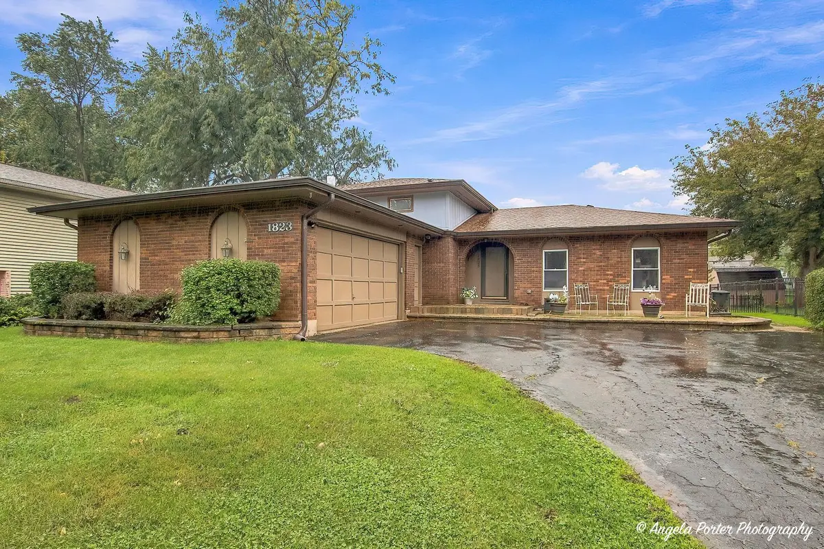1823 Hazelwood Drive