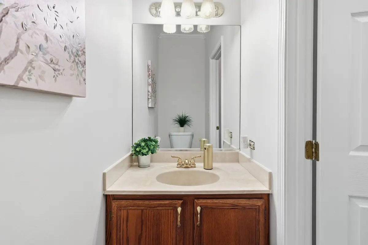 1 Fernwood Court