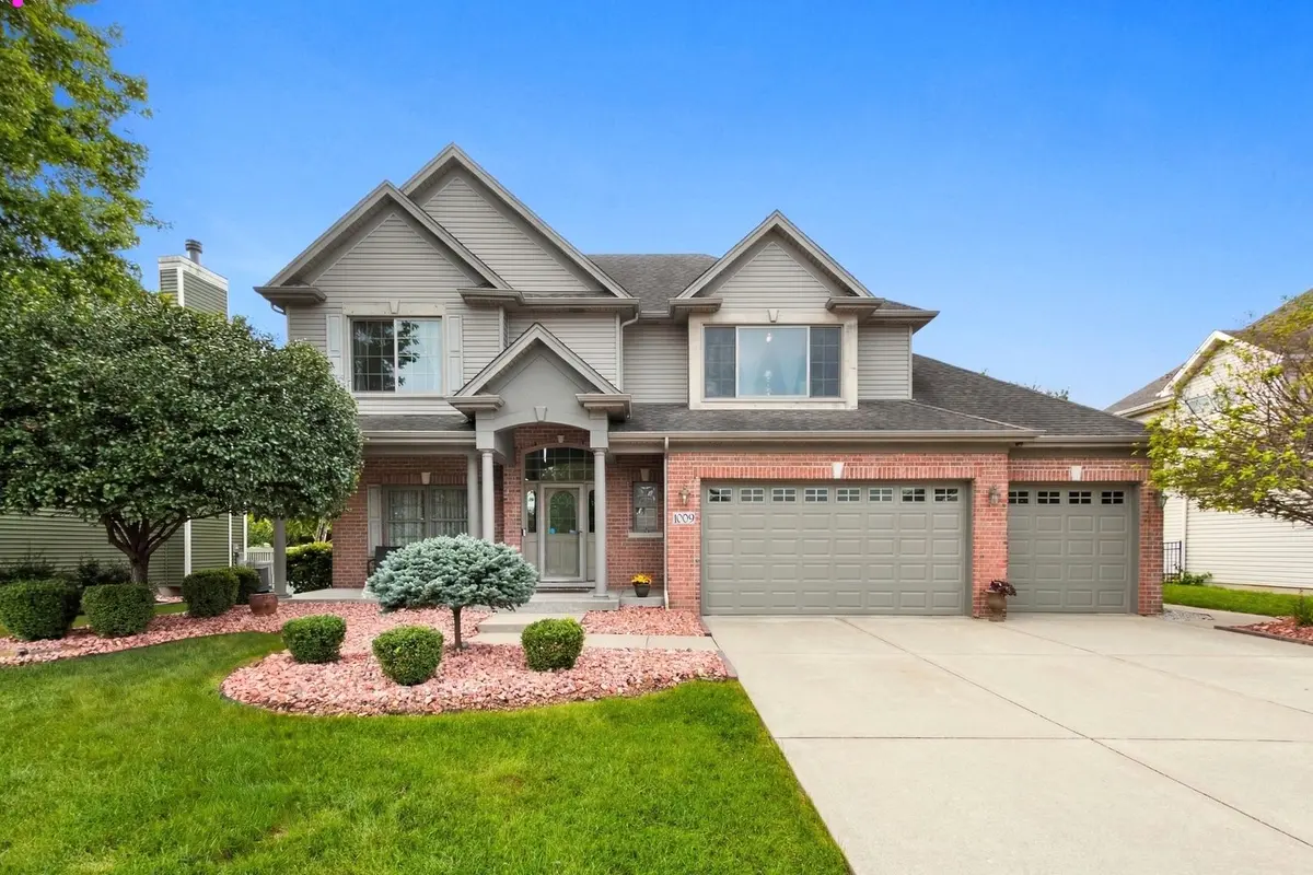 1009 Callaway Drive W