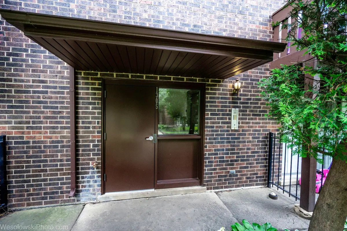 1305 E Turtle Creek Circle