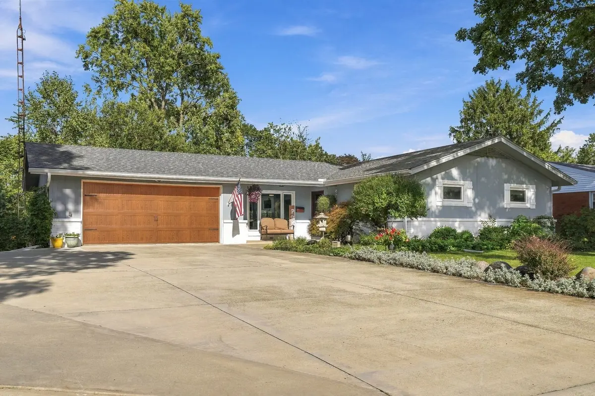 208 Mecherle Drive