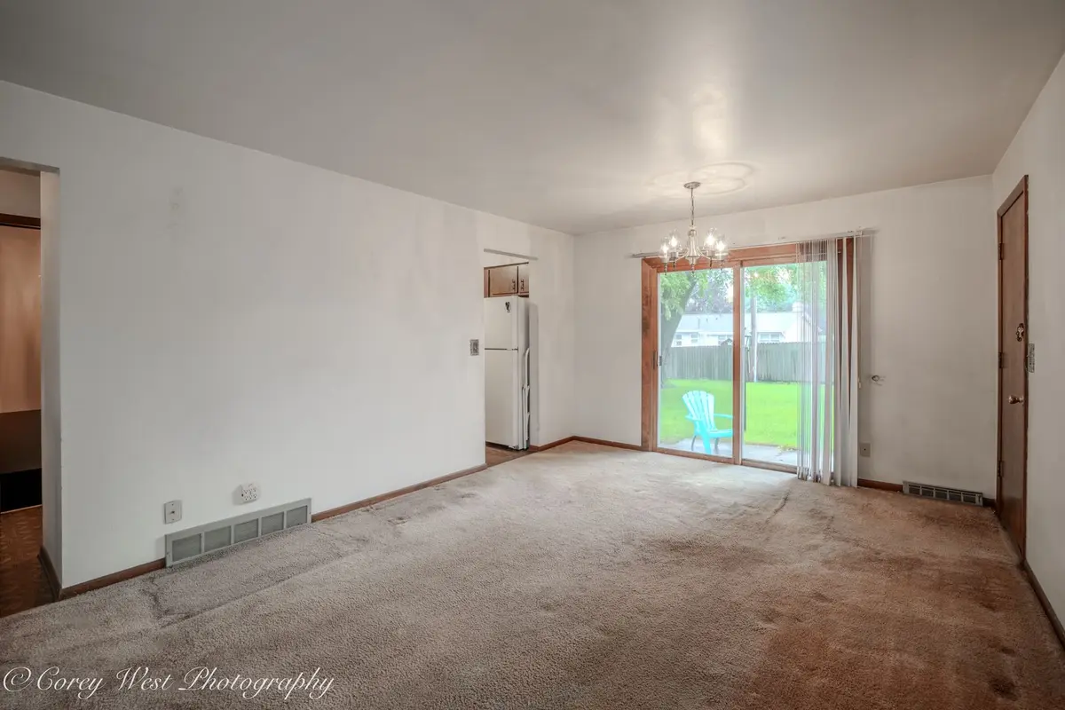 2119 Highland Drive