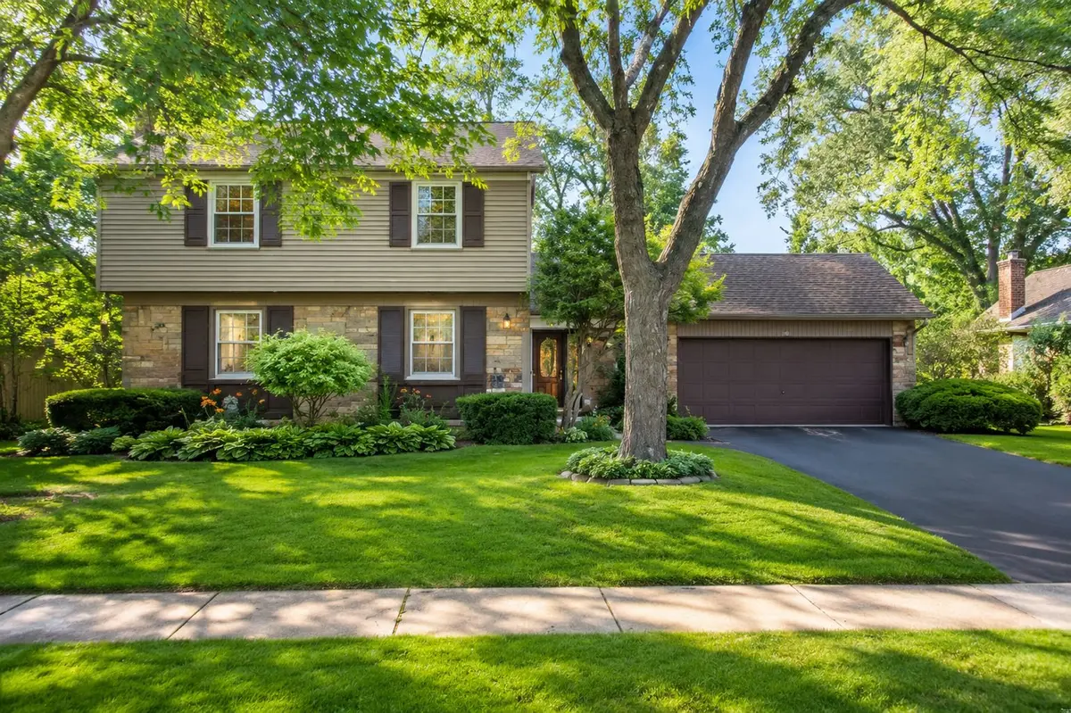 933 Country Lane
