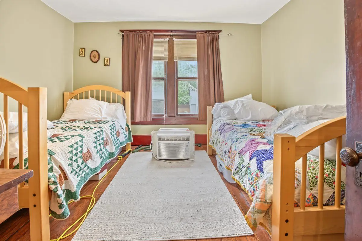 708 E Elm Street