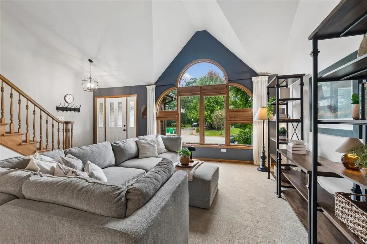 13449 W Oakwood Court