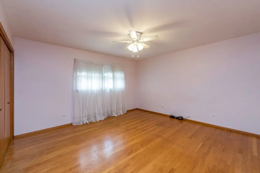 719 Hillside Avenue