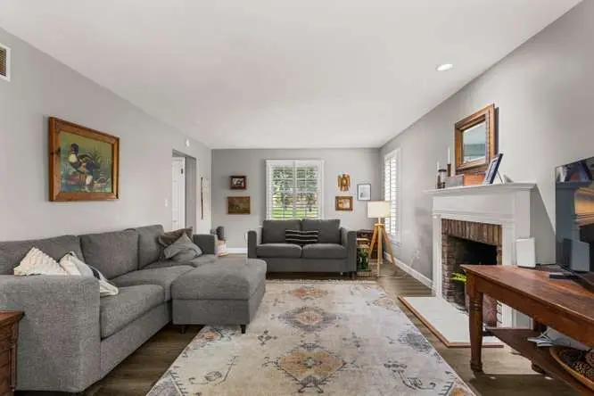 1703 Mayfair Road