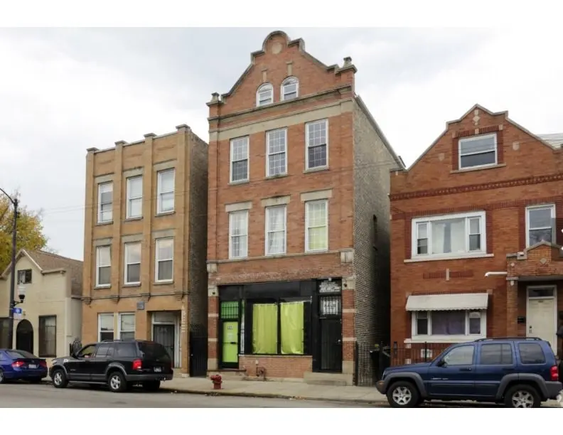 2230 S Kedzie Avenue