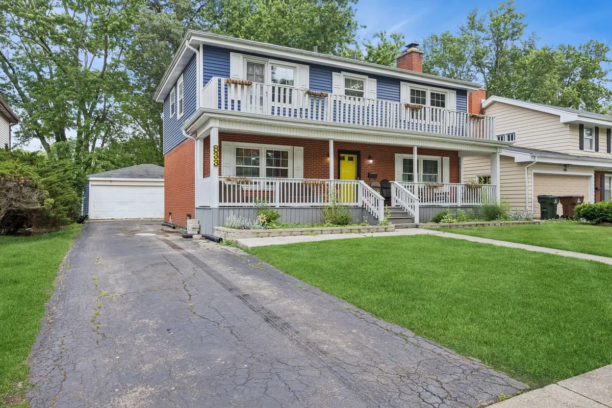 833 Elm Street