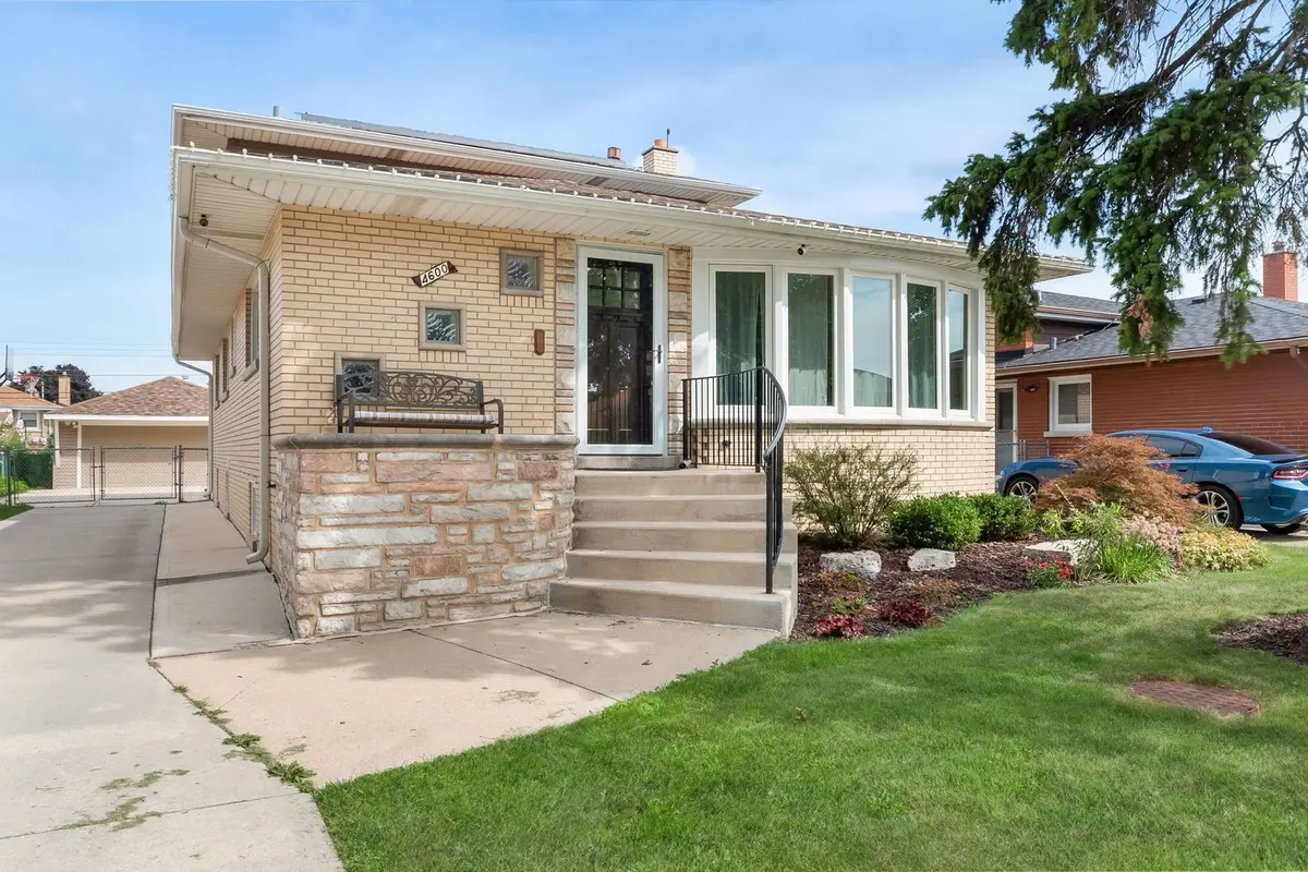 4600 W 101st Street