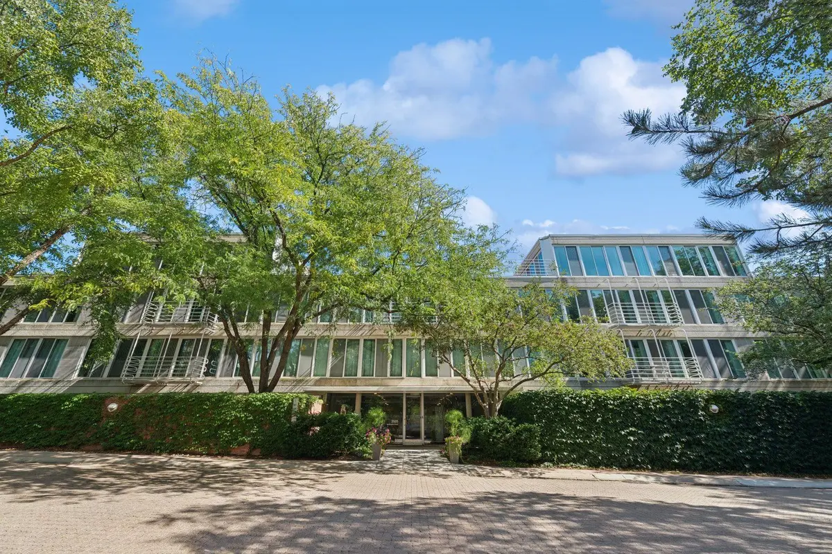 2525 Wellington Court