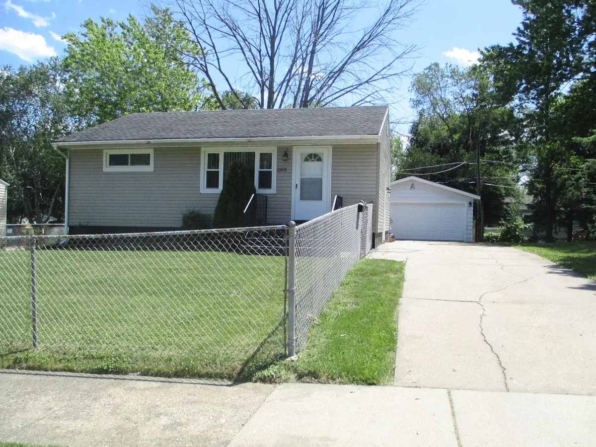 2401 Huron Terrace