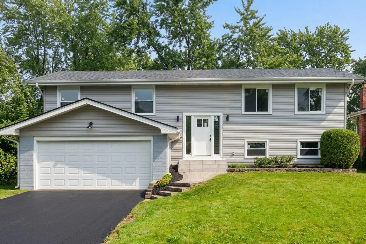 1075 Lancaster Court
