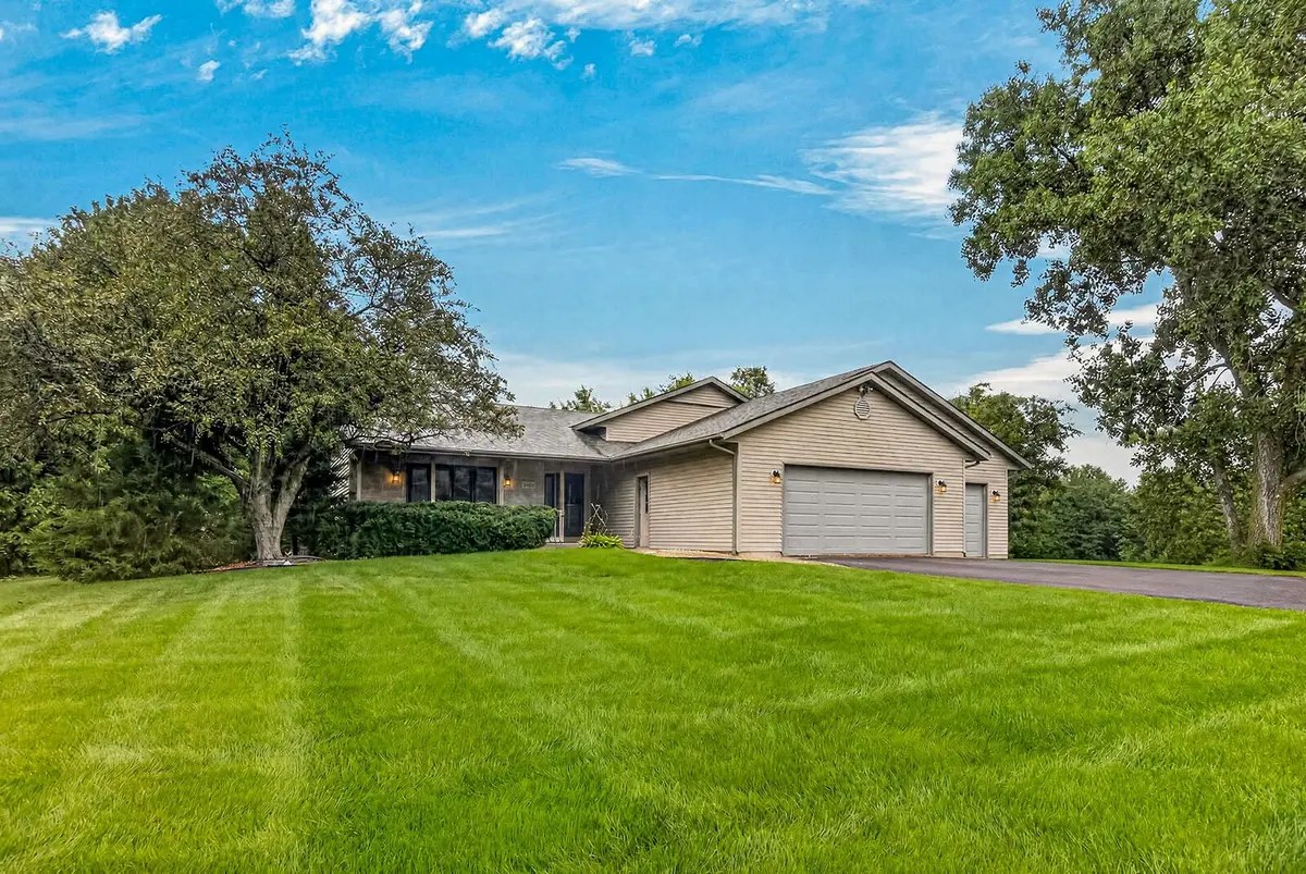 8483 E Cardinal Lane