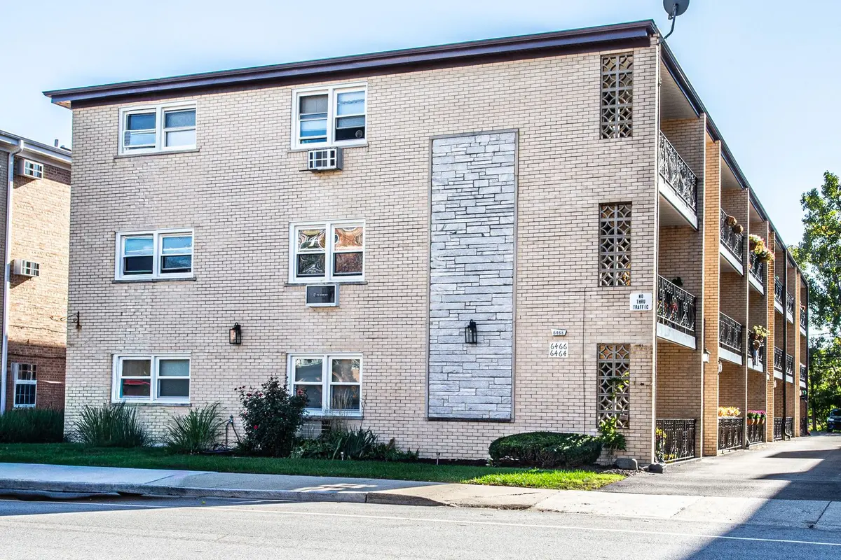 6464 N Northwest Highway