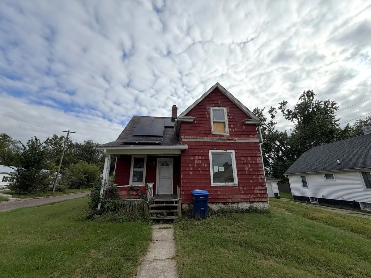 837 Rockwell Street