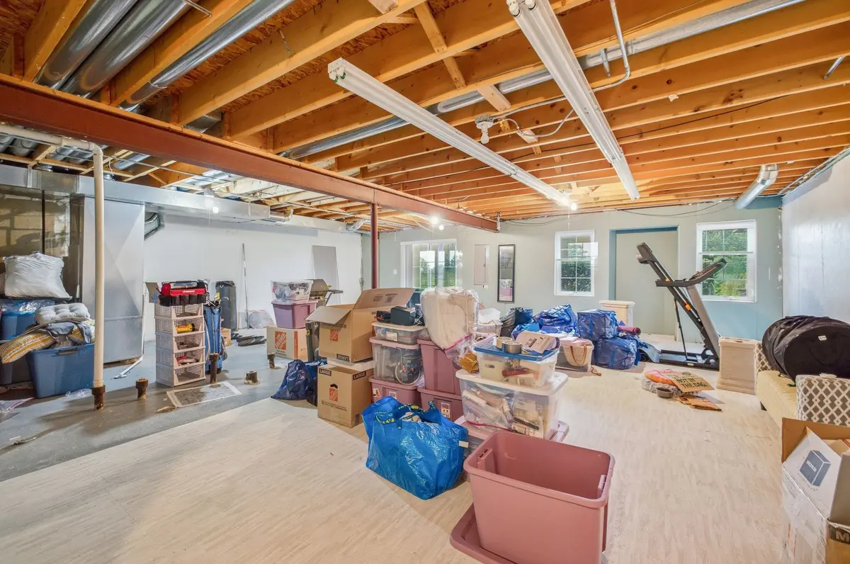 11610 Lake Shore Drive