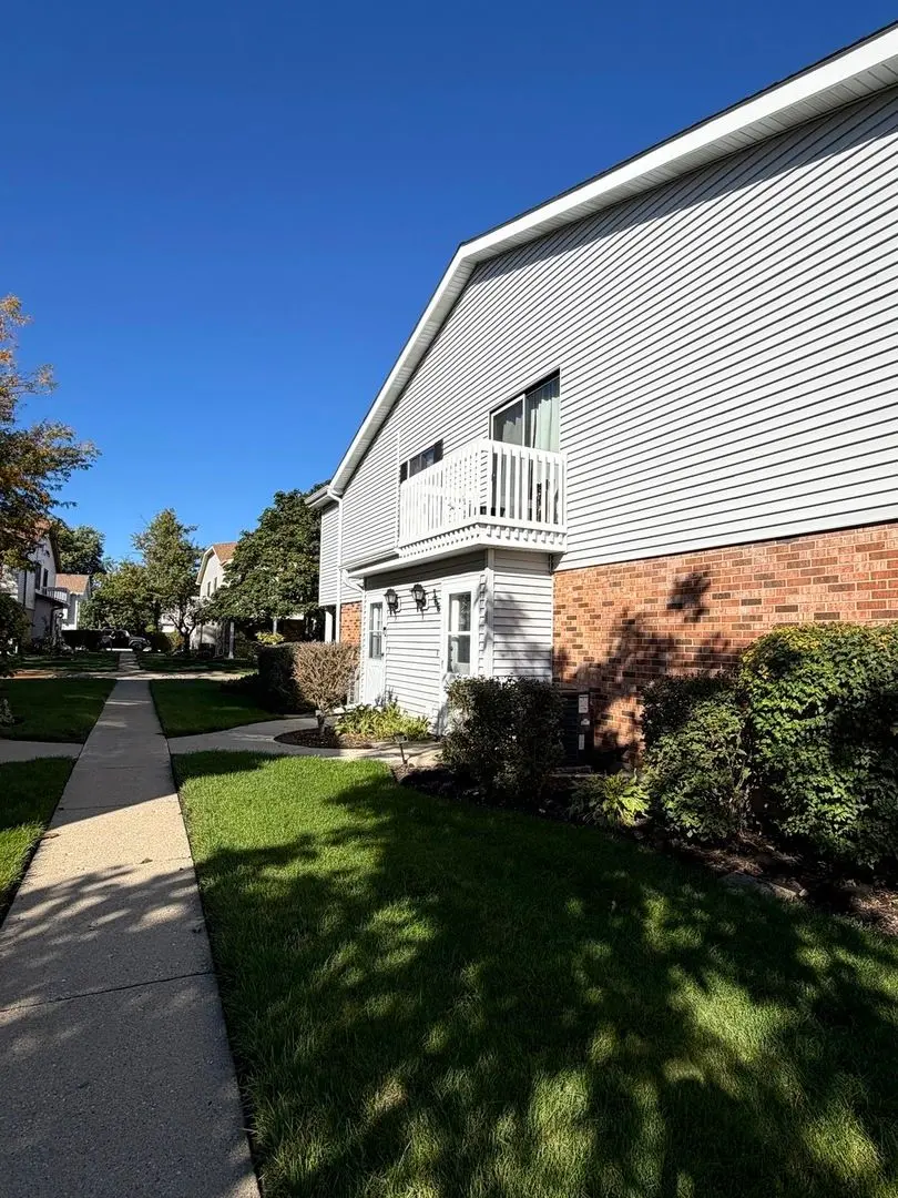 366 Washington Court