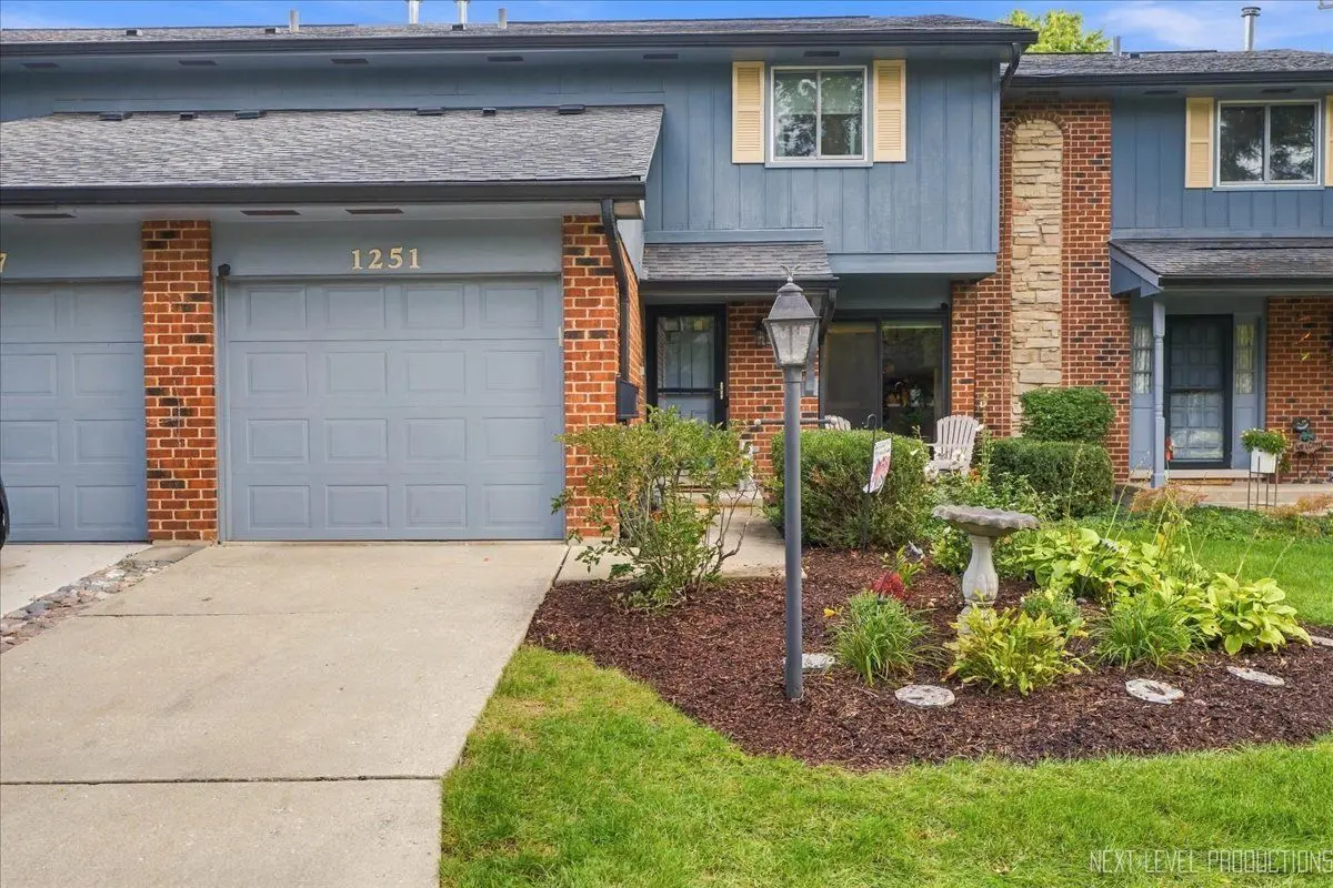 1251 Croydon Court