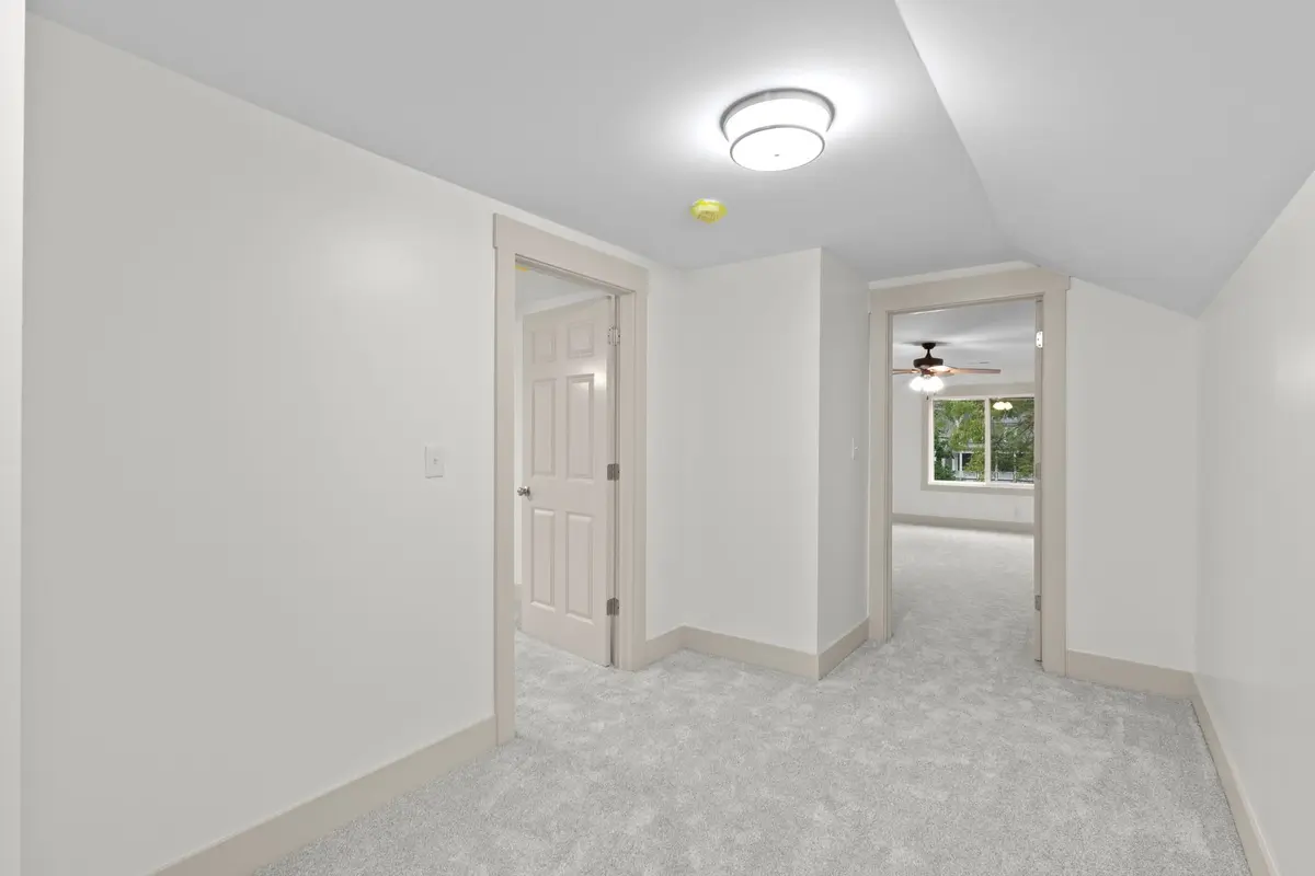 155 E Miller Avenue
