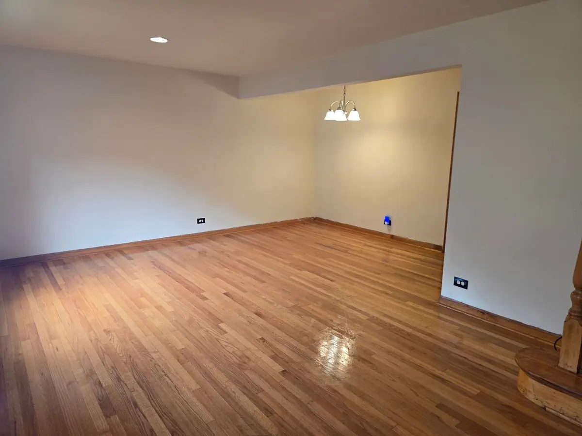 1813 W Norwood Street W