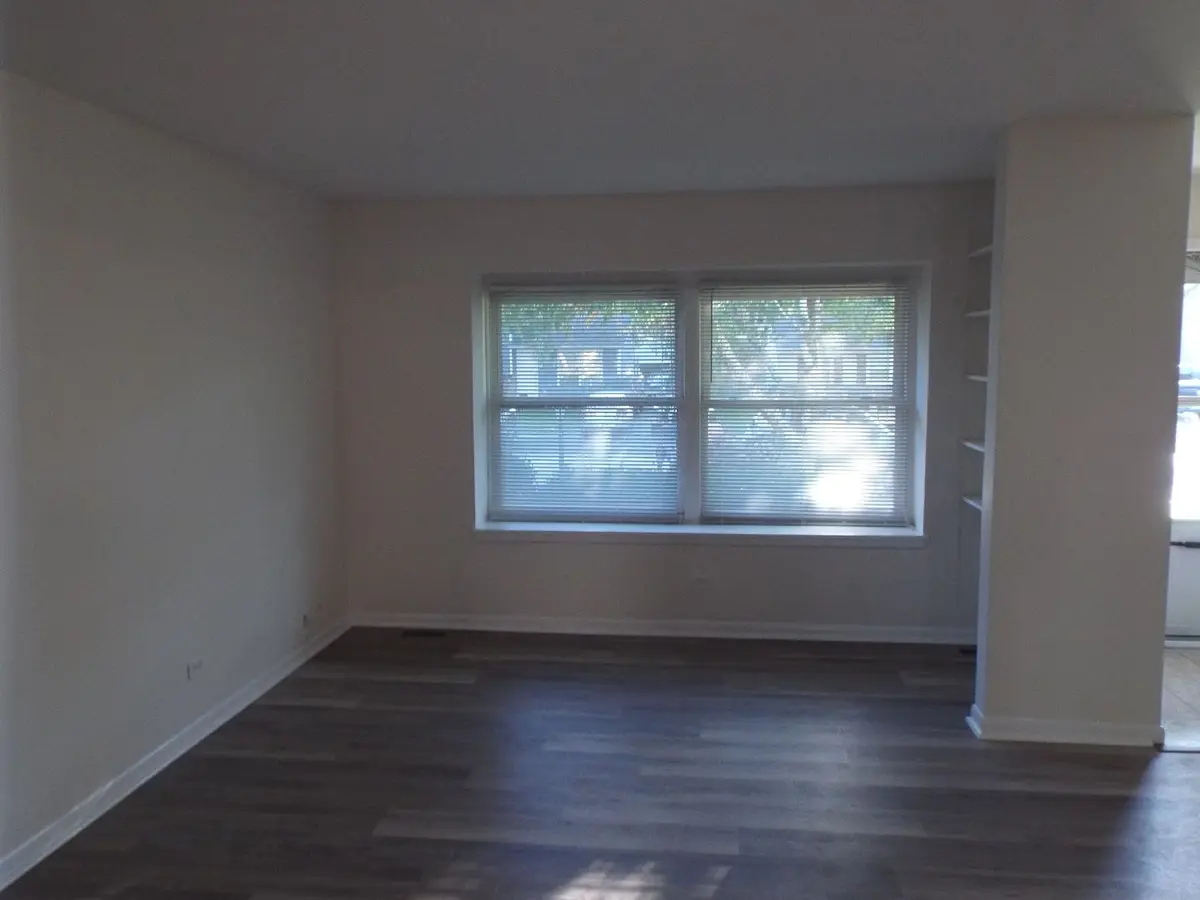 158 S ORCHARD Drive