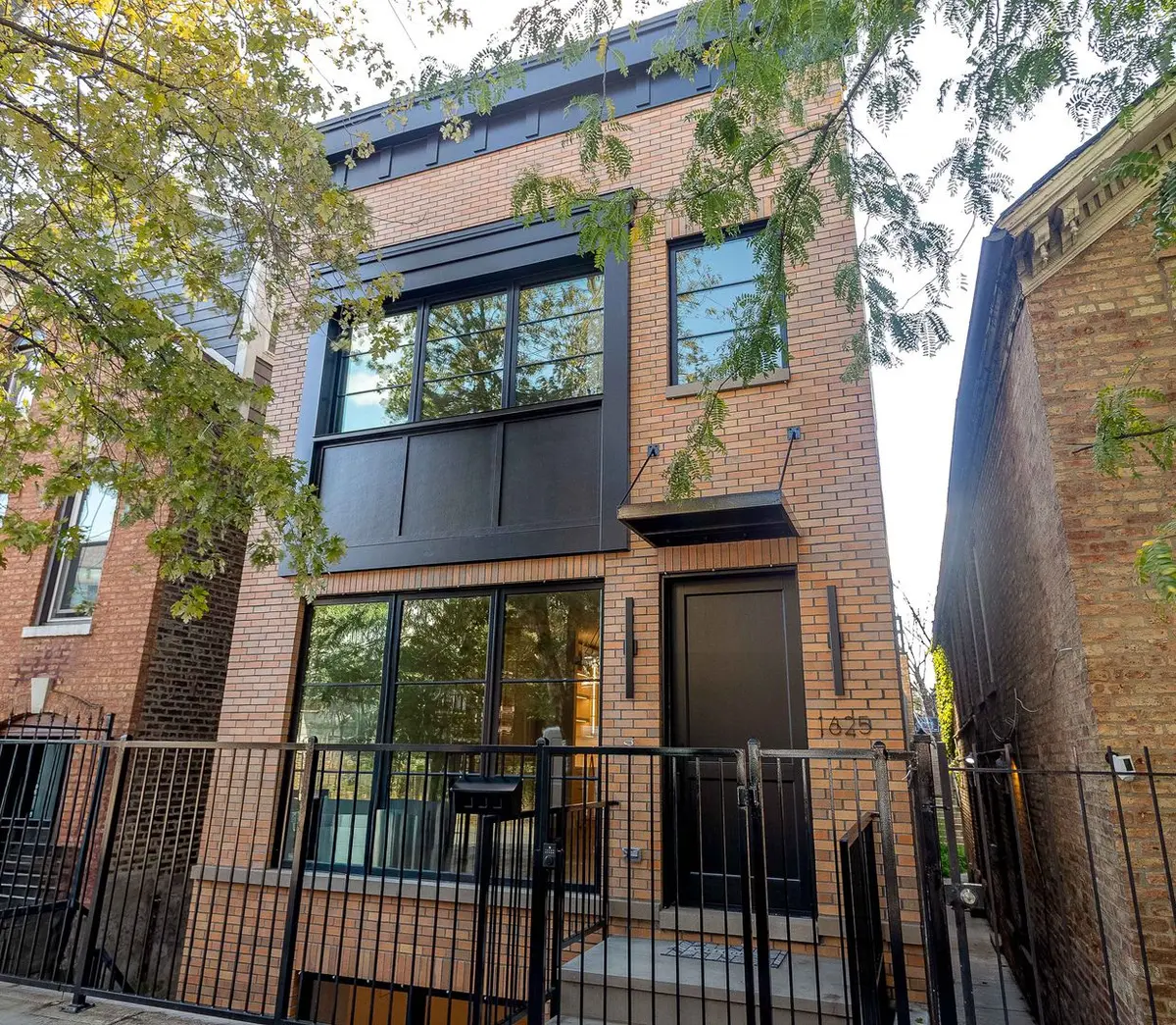 1625 W Julian Street