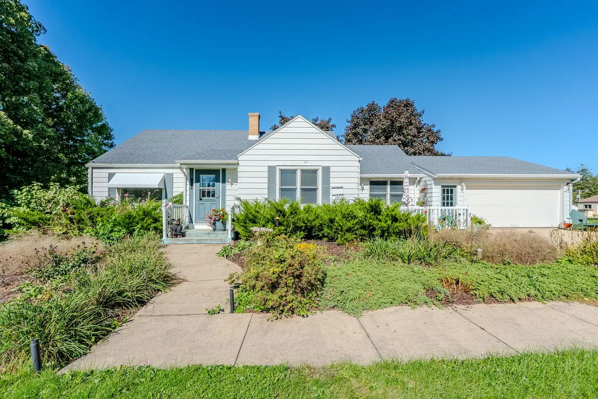 984 Fairview Street