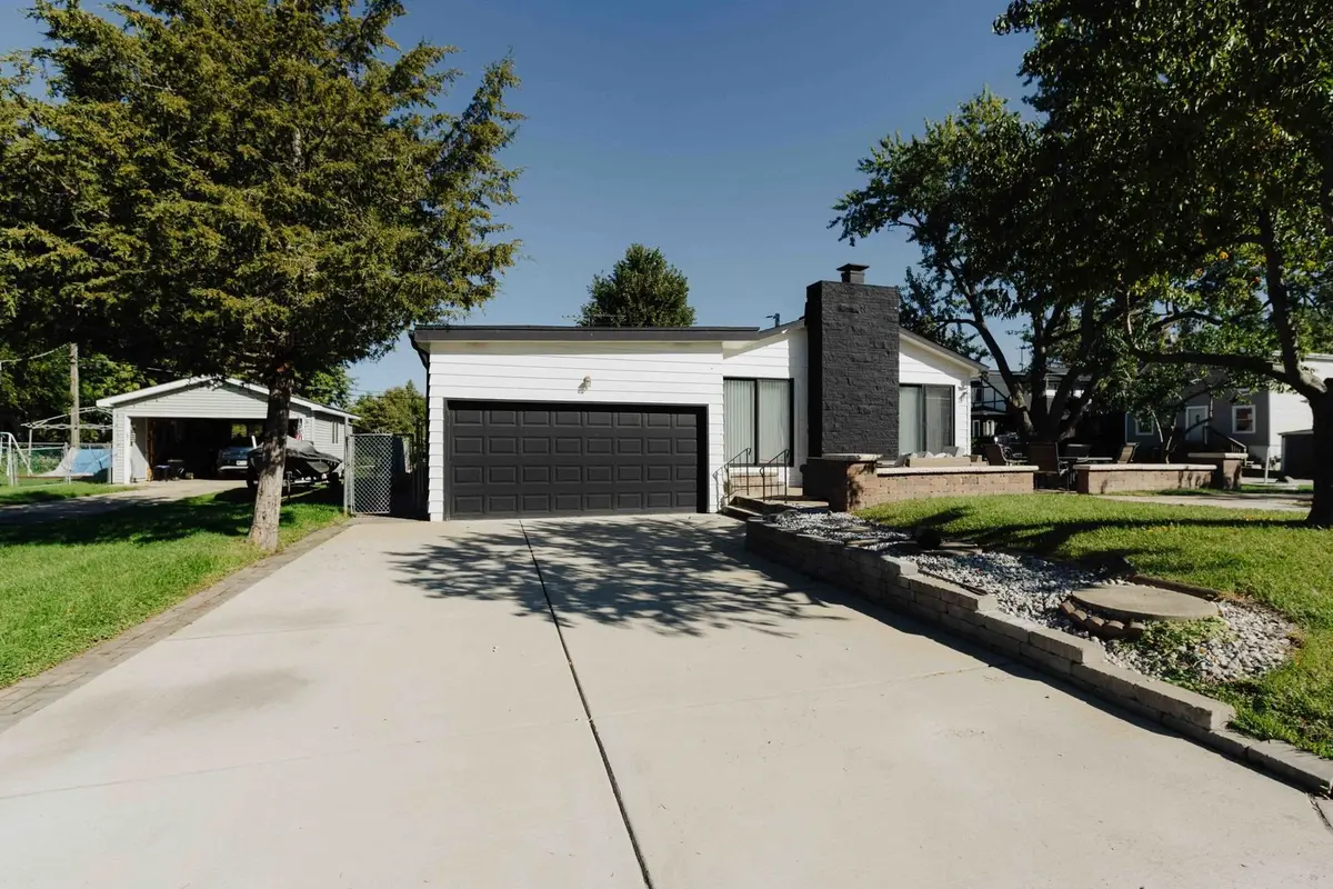 27044 W Sunset Avenue