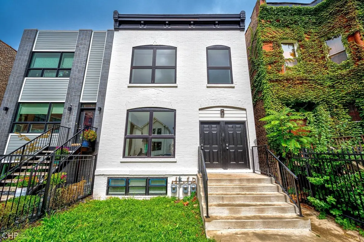 2526 W Lexington Avenue
