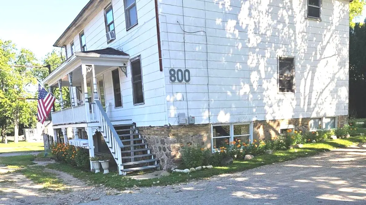 782 Washington Street