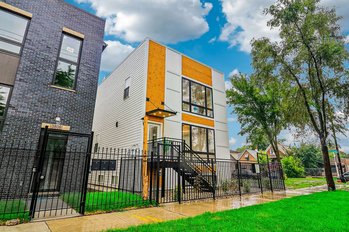 3804 W Ohio Street