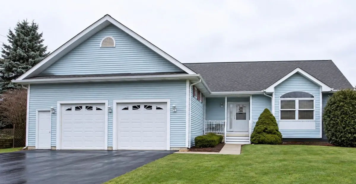 2001 Red Barn Road