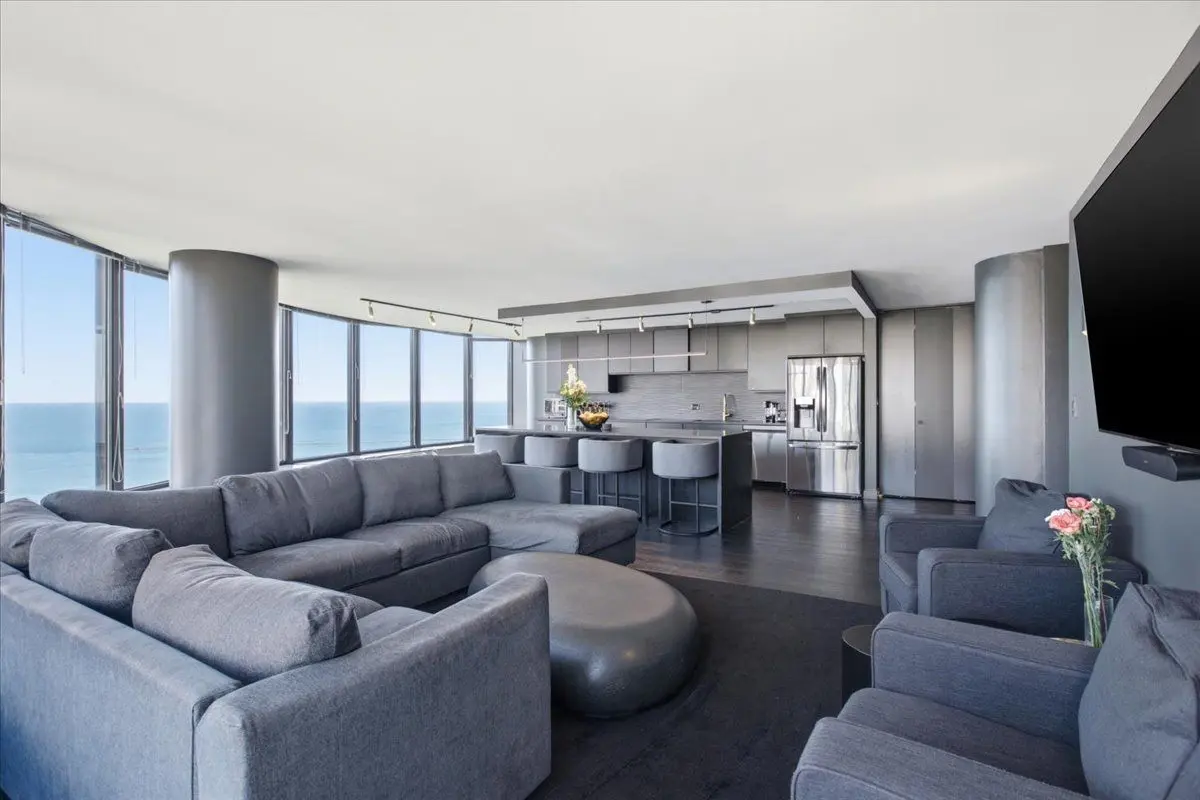 505 N LAKE SHORE Drive