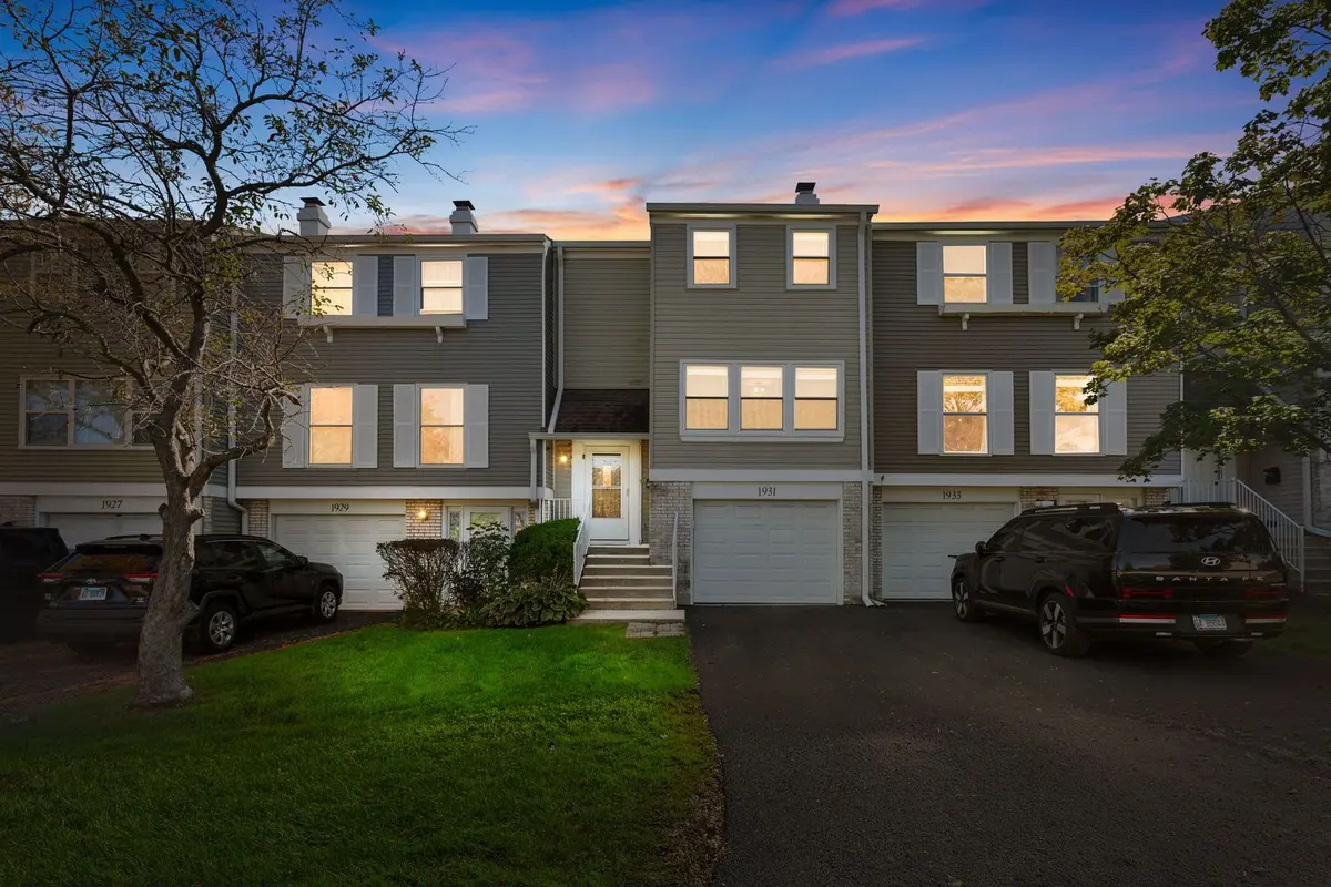 1931 Farnham Court