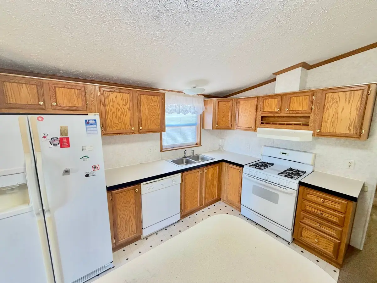 452B Meadowlark Circle