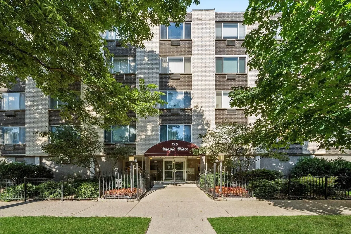201 S Maple Avenue