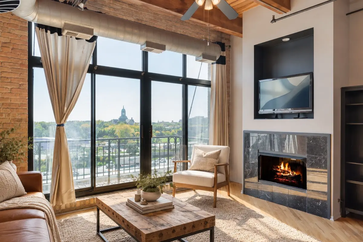 1250 W Van Buren Street