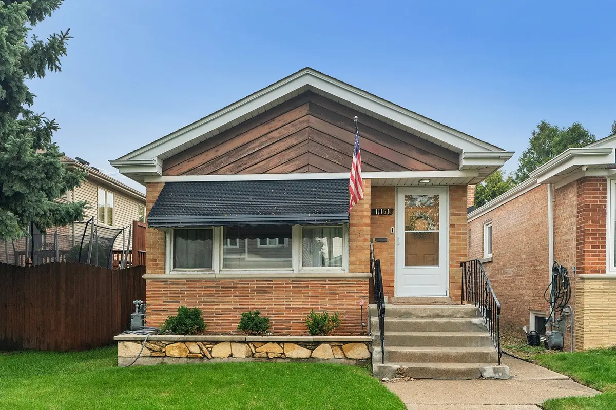 11151 S Spaulding Avenue