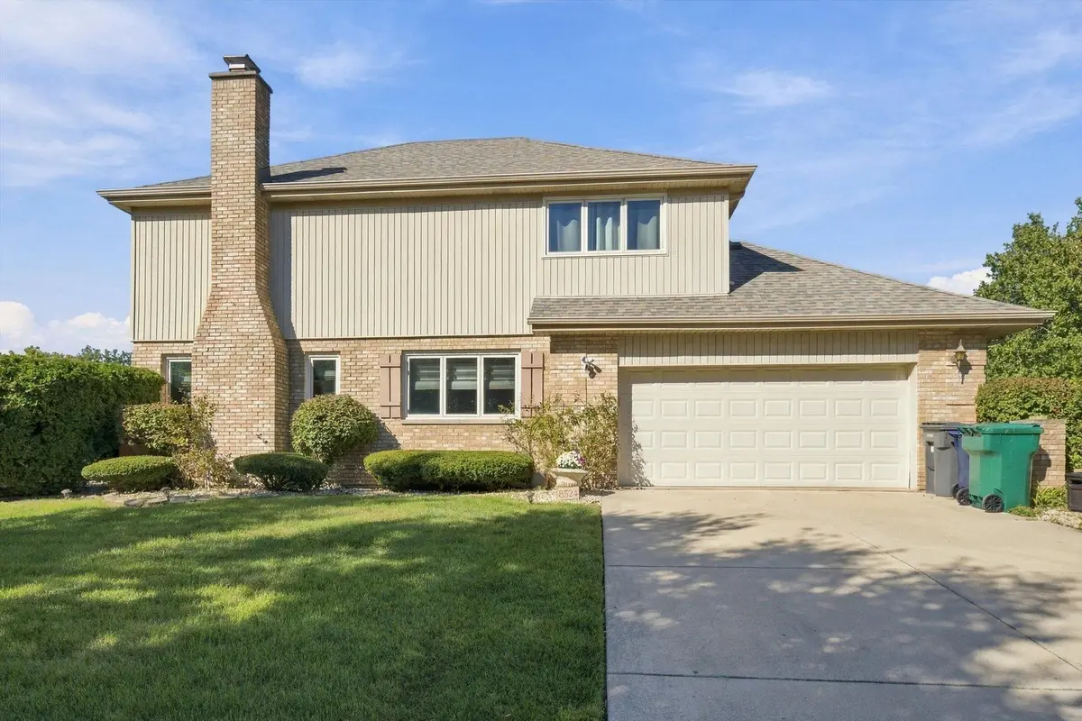 8524 Golfview Drive