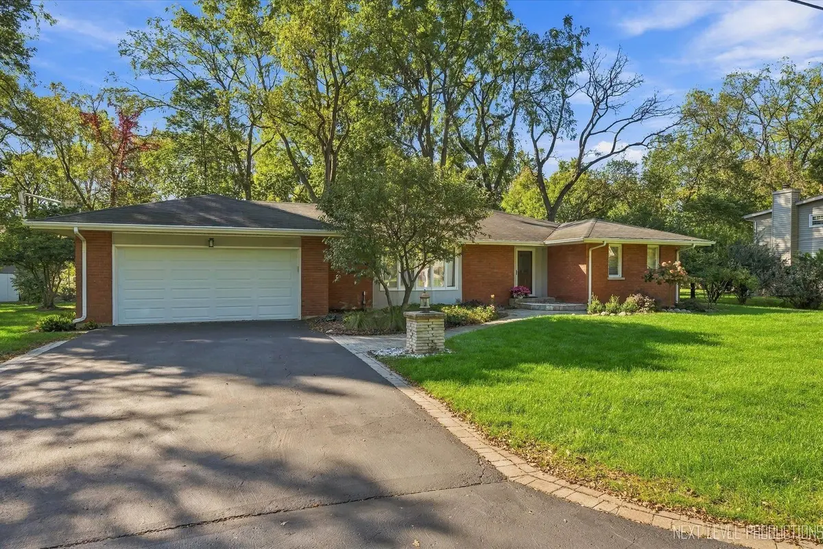 524 Waubonsee Trail