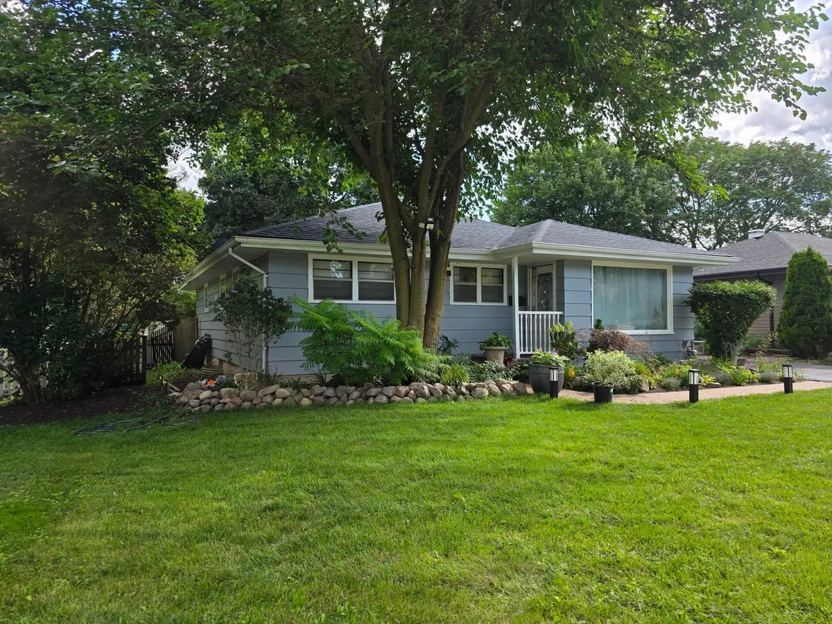 605 E Maple Avenue