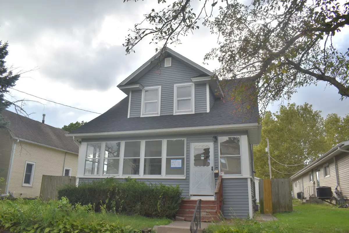 1841 2nd Street