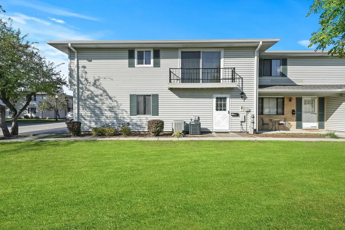 1100 Stoughton Court
