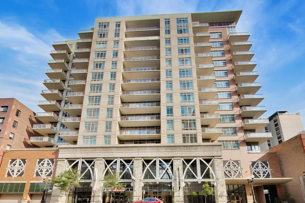 230 W Division Street