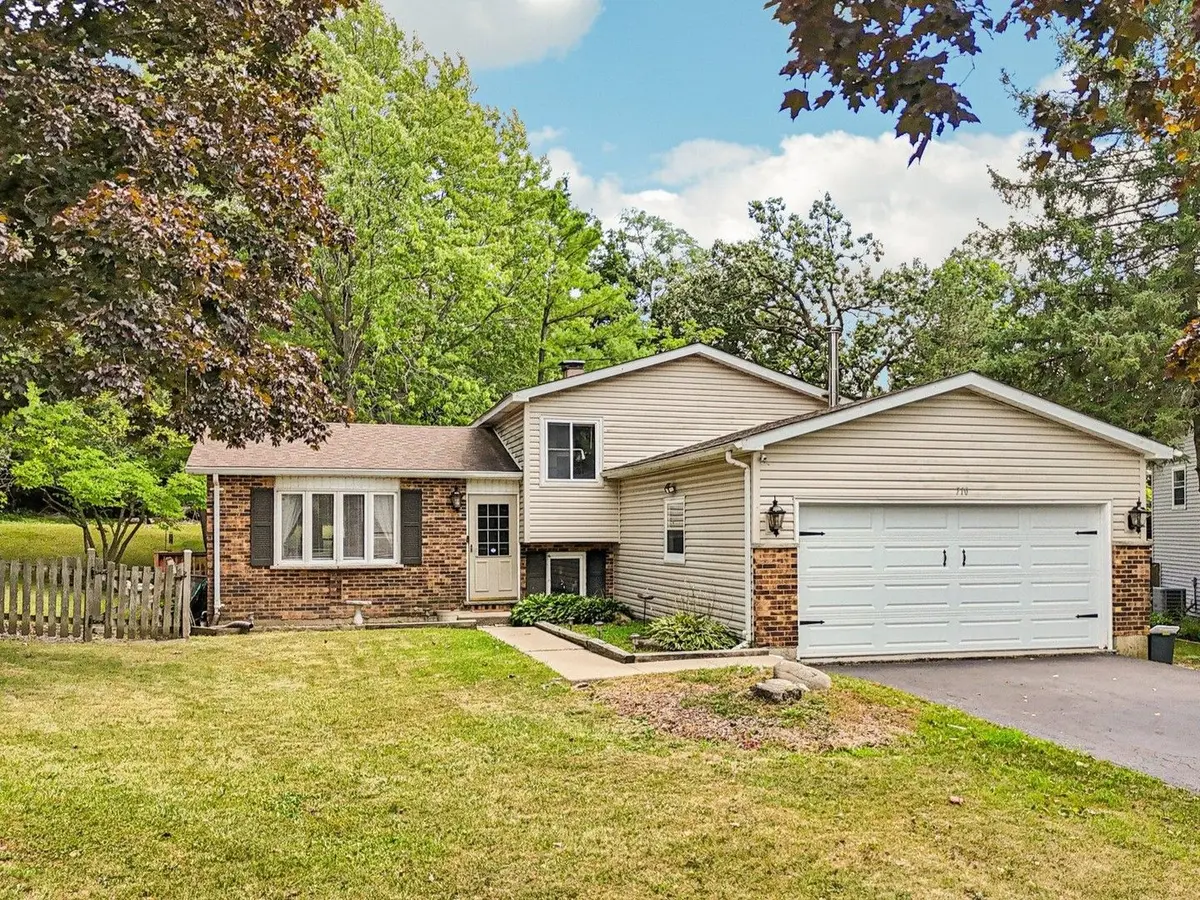 710 Greenbriar Lane