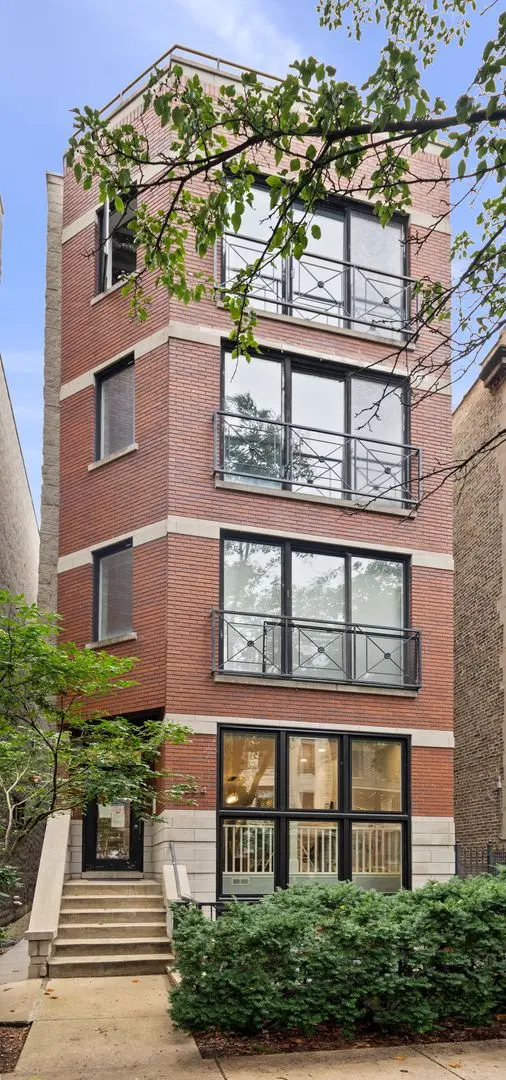 3534 N Fremont Street
