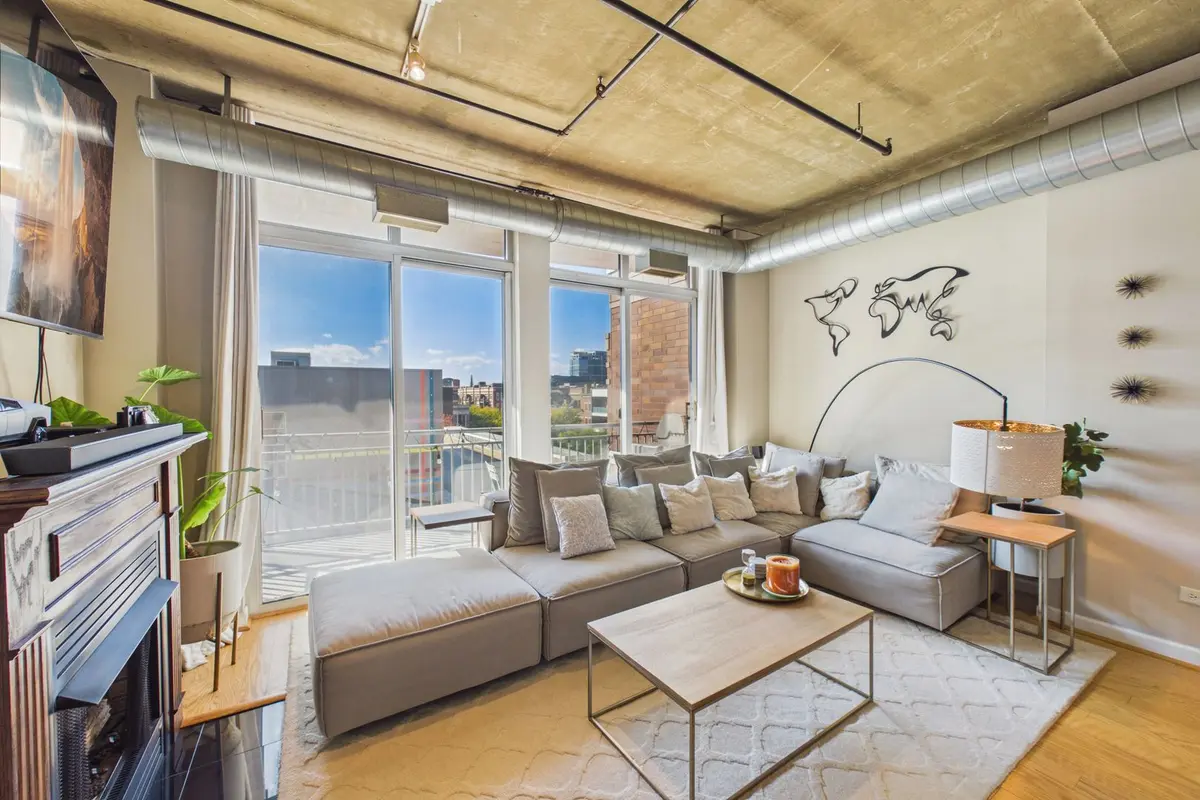 111 S Morgan Street
