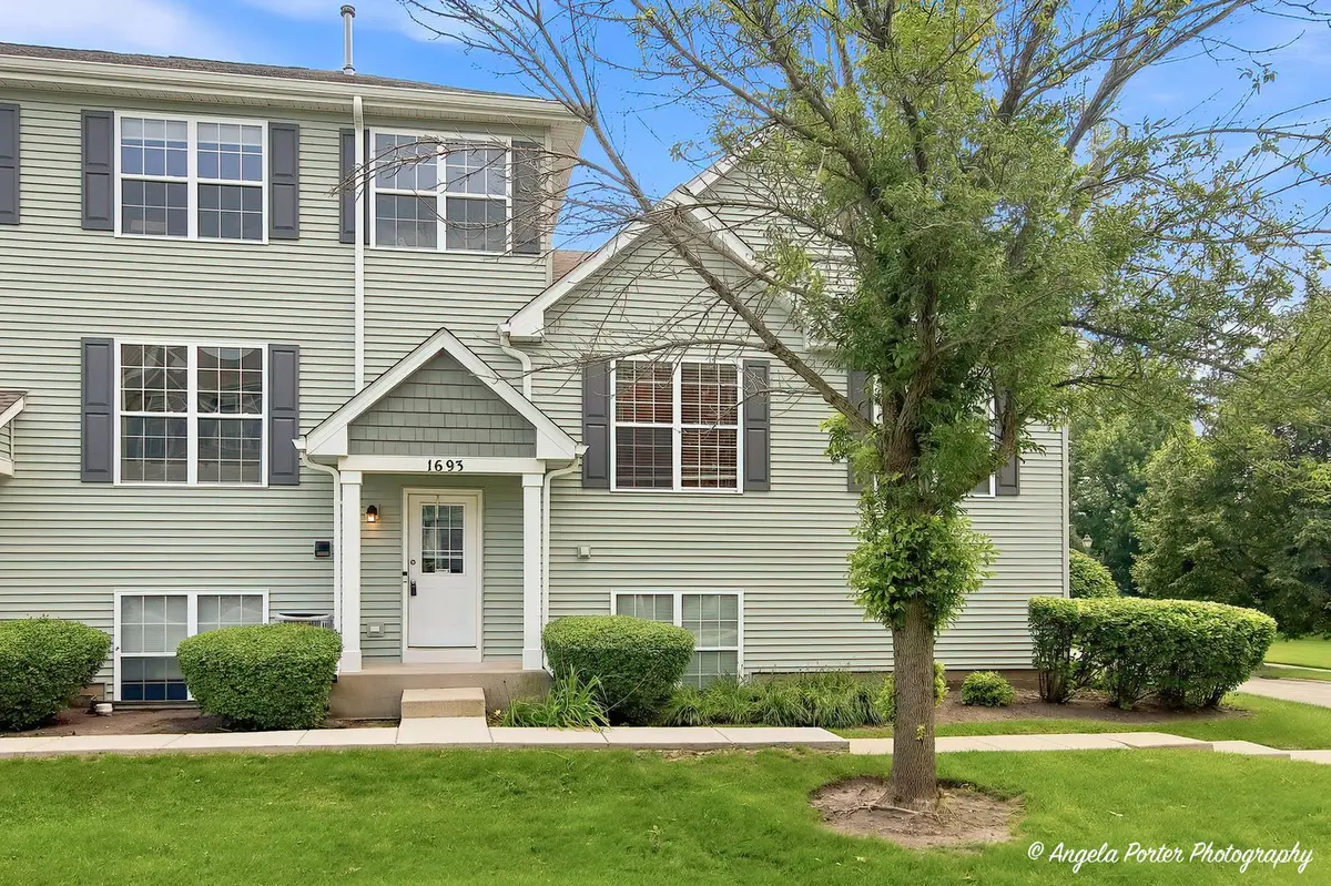 1693 W Turtle Creek Lane