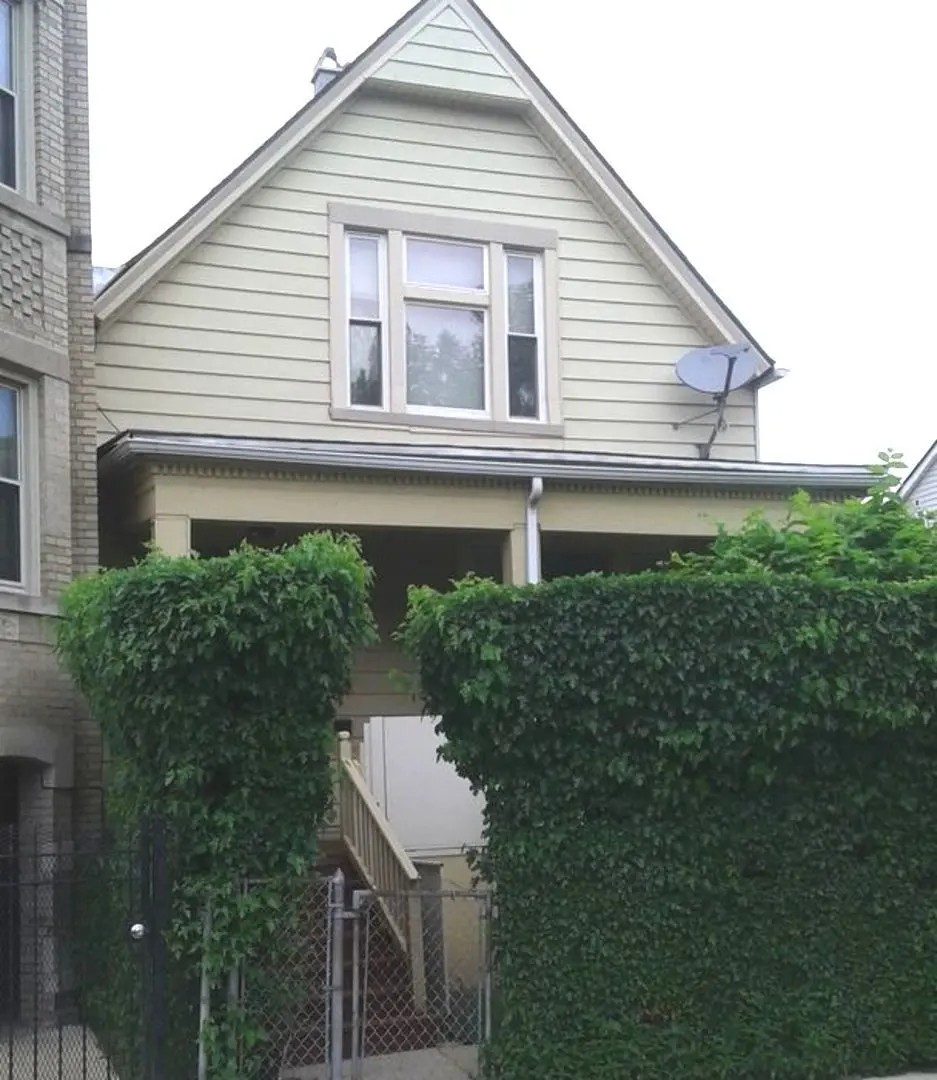 3718 W Mclean Avenue